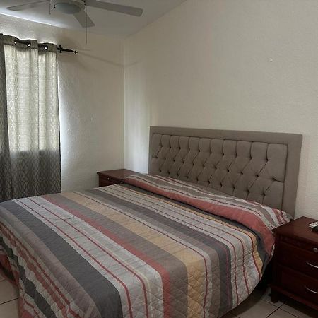 Casa De Lizamaria Lägenhet Manzanillo Exteriör bild