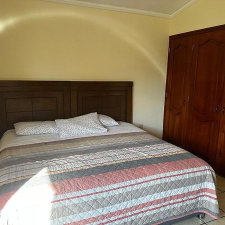 Casa De Lizamaria Lägenhet Manzanillo Exteriör bild